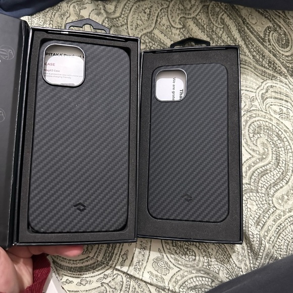 Iphone 12 pro case Pitaka. Bullet proof case and magSafe. - Picture 2 of 3